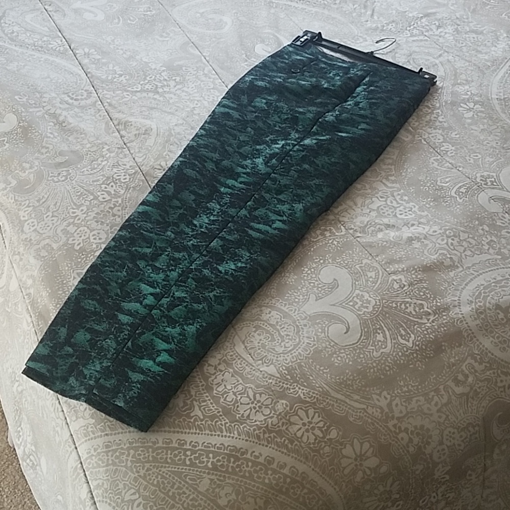 JCREW slacks. size 2. green jacquard. fully lined